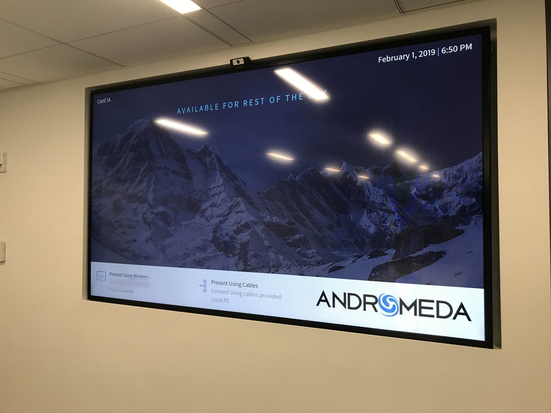 A conference room display between meetings, showing the room free for the rest of the day and how to present
